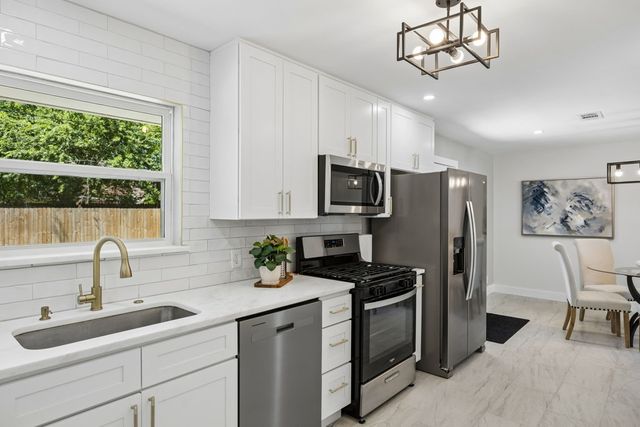 2637 Materhorn Drive, Dallas, TX 75228