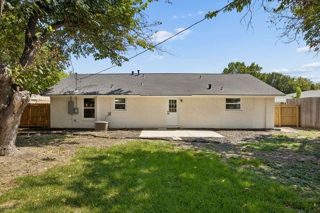 2637 Materhorn Drive, Dallas, TX 75228