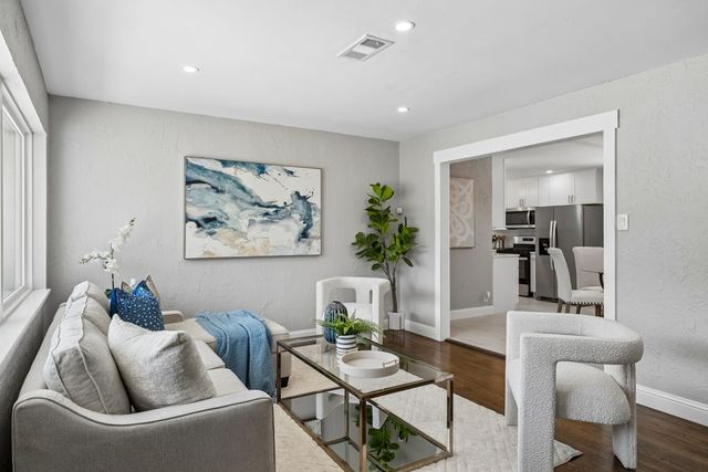 2637 Materhorn Drive, Dallas, TX 75228