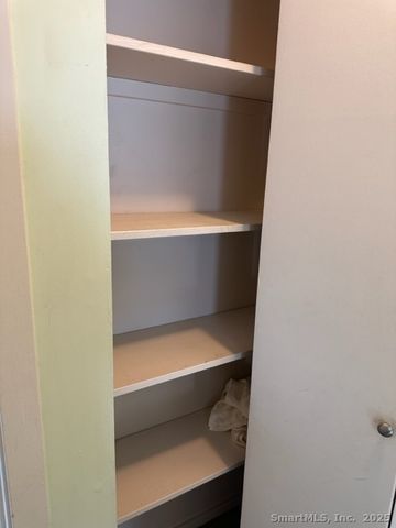 585 Park Road 10-8, Waterbury, CT 06708