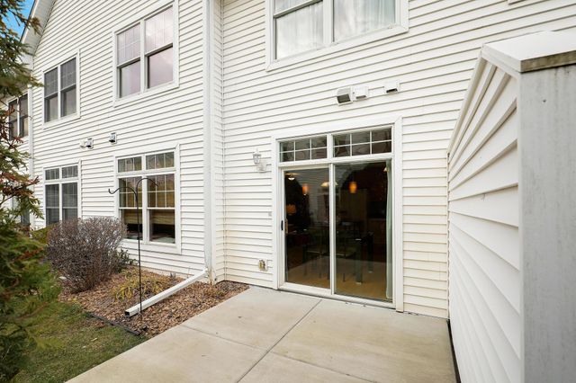 2144 Village Trail, Mound, MN 55364
