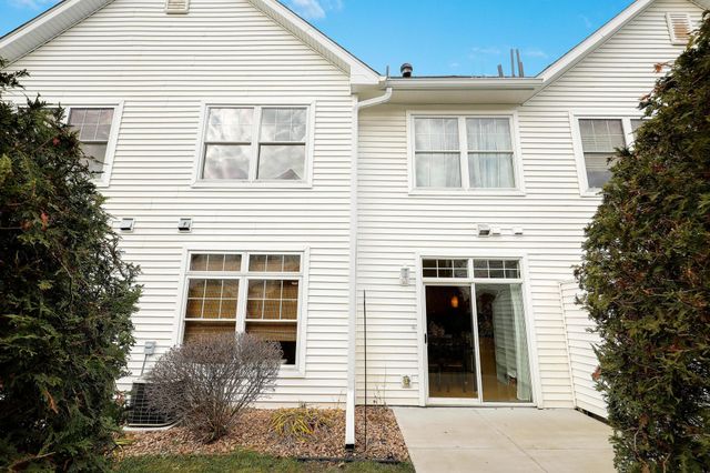 2144 Village Trail, Mound, MN 55364