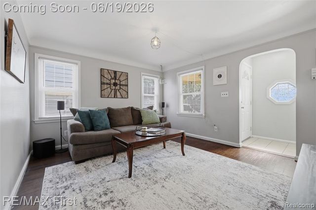 3250 Alice Street, Dearborn, MI 48124