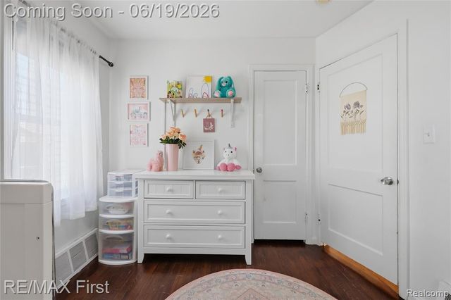 3250 Alice Street, Dearborn, MI 48124
