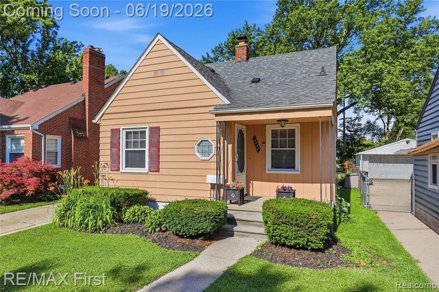 3250 Alice Street, Dearborn, MI 48124