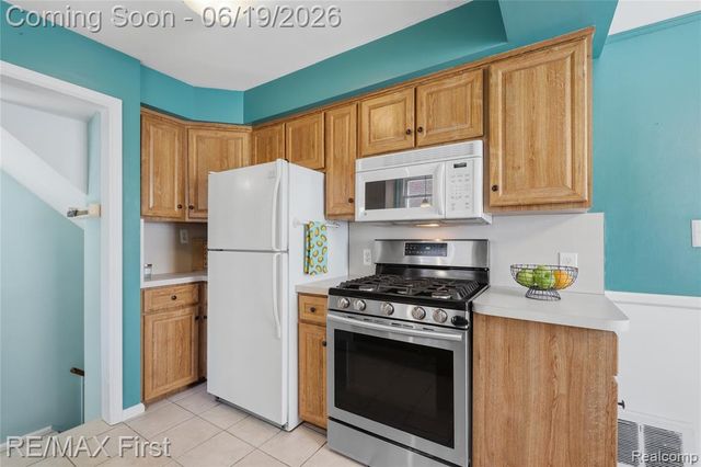 3250 Alice Street, Dearborn, MI 48124