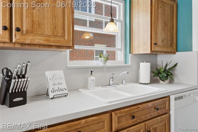 3250 Alice Street, Dearborn, MI 48124