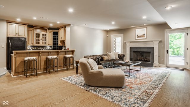 11503 Willow Ridge Drive, Zionsville, IN 46077