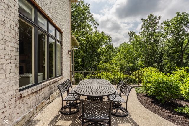 11503 Willow Ridge Drive, Zionsville, IN 46077