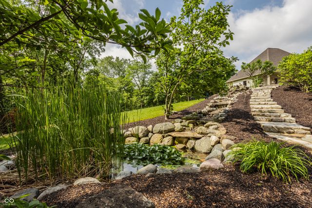 11503 Willow Ridge Drive, Zionsville, IN 46077