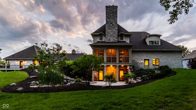 11503 Willow Ridge Drive, Zionsville, IN 46077