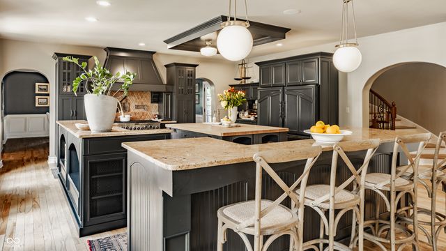 11503 Willow Ridge Drive, Zionsville, IN 46077