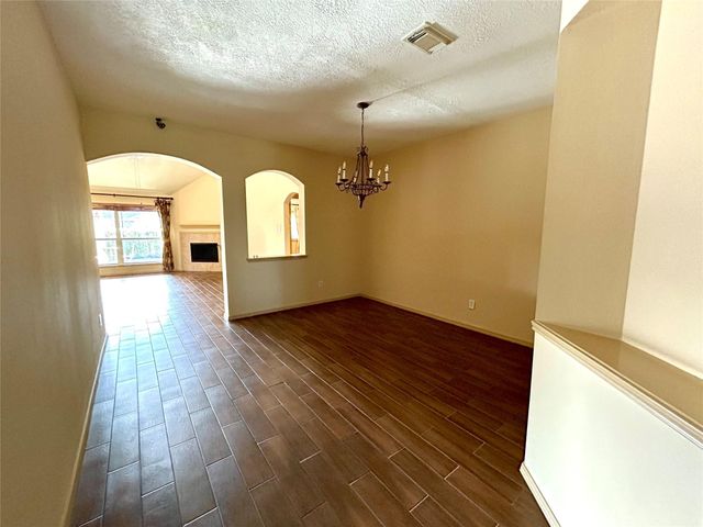 2907 Plum Lake Drive, Pearland, TX 77584