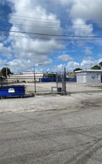 300 NW 79th St, Miami, FL 33150