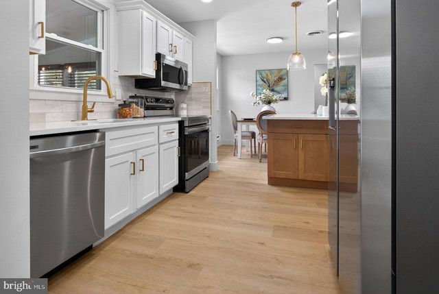 25 CHURCHILL, Whiting, NJ 08759