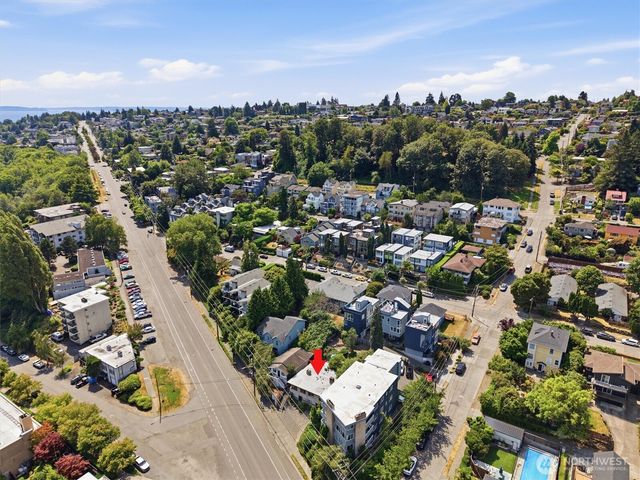 2657 Thorndyke Avenue W, Seattle, WA 98199