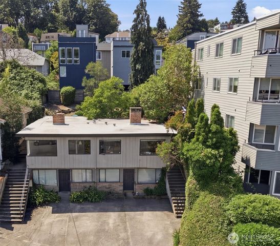 2657 Thorndyke Avenue W, Seattle, WA 98199