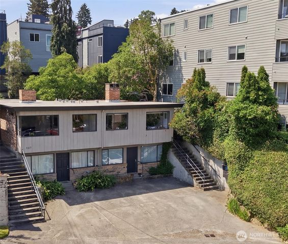 2657 Thorndyke Avenue W, Seattle, WA 98199
