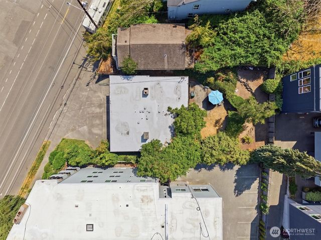 2657 Thorndyke Avenue W, Seattle, WA 98199