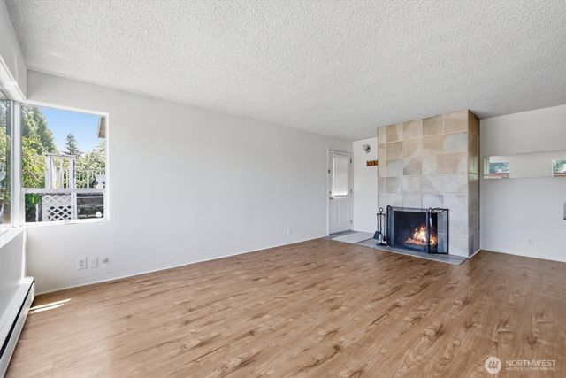 2657 Thorndyke Avenue W, Seattle, WA 98199