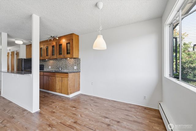 2657 Thorndyke Avenue W, Seattle, WA 98199