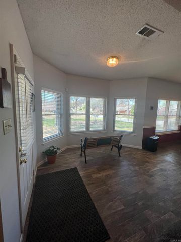 317 Fair Oaks Cove, Jacksonville, AR 72076