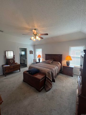 317 Fair Oaks Cove, Jacksonville, AR 72076