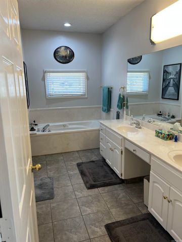 317 Fair Oaks Cove, Jacksonville, AR 72076