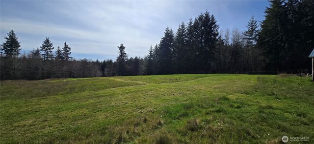 123 Barton Road, Rochester, WA 98579