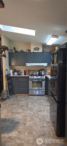 123 Barton Road, Rochester, WA 98579