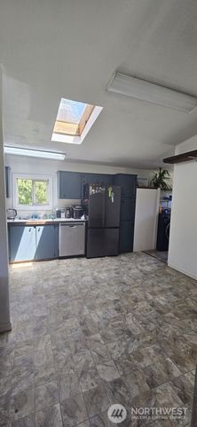 123 Barton Road, Rochester, WA 98579