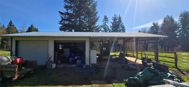 123 Barton Road, Rochester, WA 98579