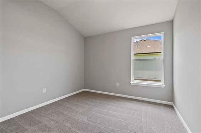 19507 Lincoln Street, Spring Hill, KS 66083