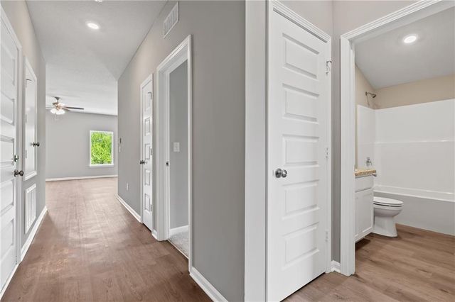 19507 Lincoln Street, Spring Hill, KS 66083
