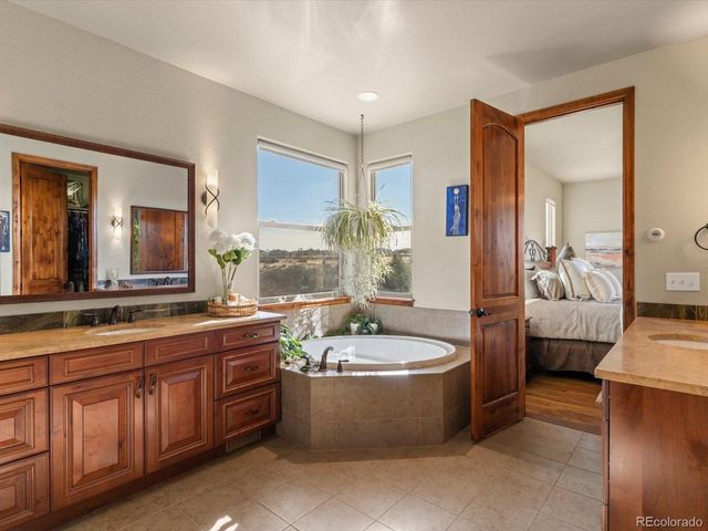 1179 Ridge Oaks Dr, Castle Rock, CO 80104