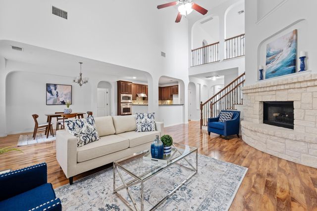 8328 Alophia DR, Austin, TX 78739