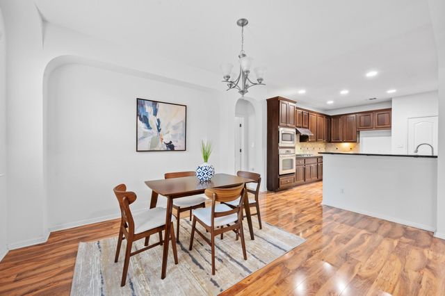 8328 Alophia DR, Austin, TX 78739