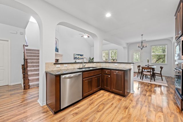 8328 Alophia DR, Austin, TX 78739