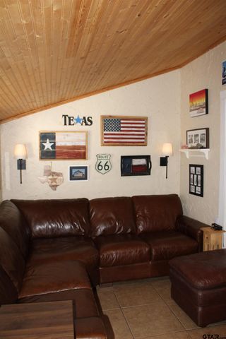 127 CR 3408, Jacksonville, TX 75766