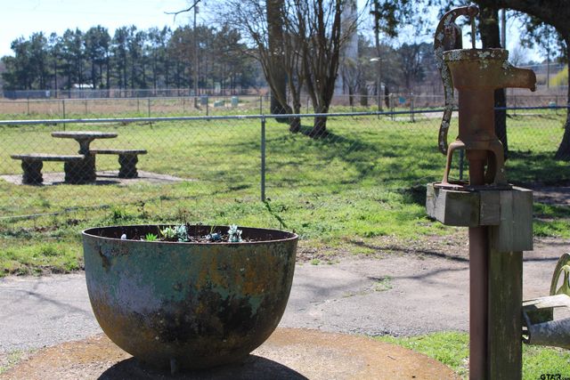 127 CR 3408, Jacksonville, TX 75766