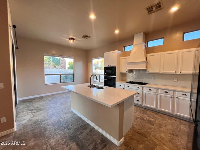 1480 E HARRISON Street, Gilbert, AZ 85295