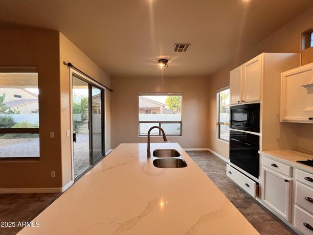 1480 E HARRISON Street, Gilbert, AZ 85295