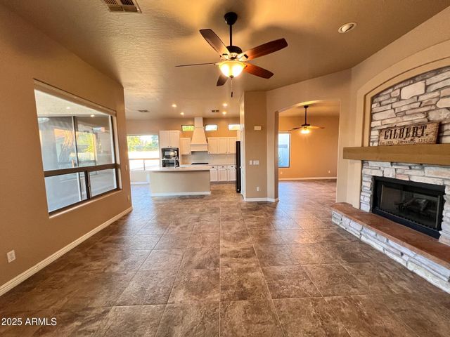 1480 E HARRISON Street, Gilbert, AZ 85295