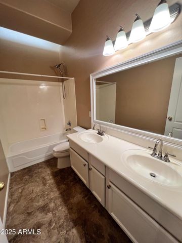 1480 E HARRISON Street, Gilbert, AZ 85295