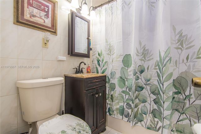 1300 NW 9th St, Homestead, FL 33030