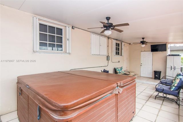 1300 NW 9th St, Homestead, FL 33030