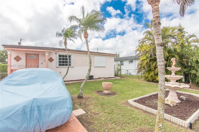 1300 NW 9th St, Homestead, FL 33030