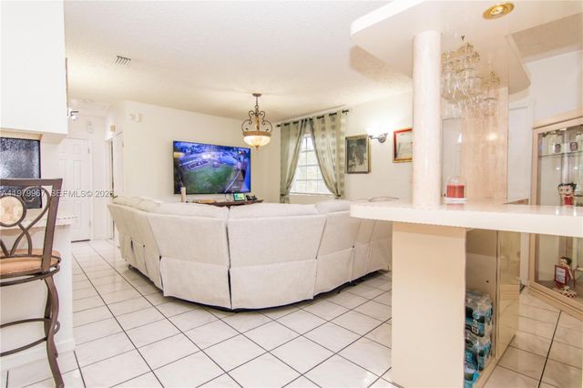 1300 NW 9th St, Homestead, FL 33030