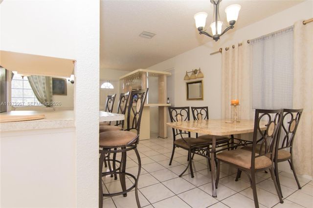 1300 NW 9th St, Homestead, FL 33030