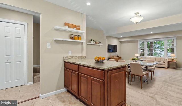 6629 BURLINGTON PL, Springfield, VA 22152